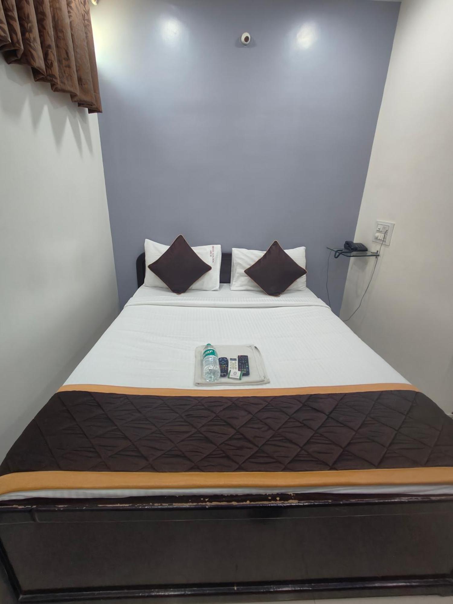 Hotel Golden Arch بنغالور المظهر الخارجي الصورة